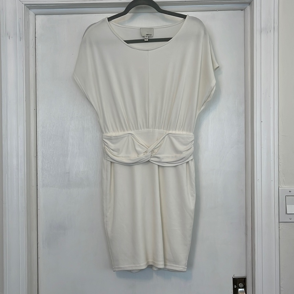 Greylin size small woman’s dress in off white